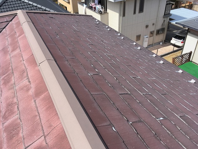 大垣市で工務店からパミールと指摘され相見積もり依頼のご相談、屋根塗装不可のパミールで屋根カバー工事をご提案